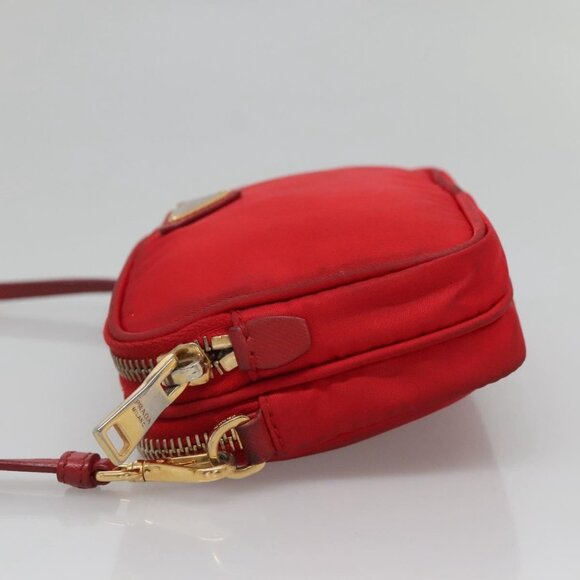 PRADA Shoulder Bag Nylon Red Gold Auth 136649 - Picture 4 of 16